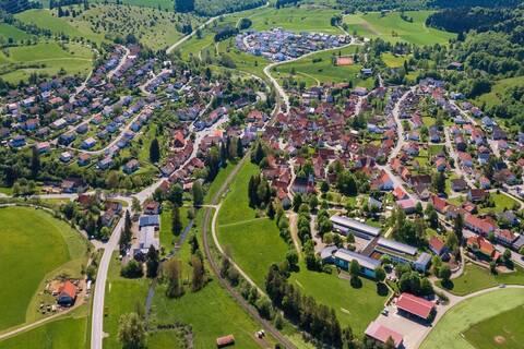 Luftbildaufnahme von Gomadingen
