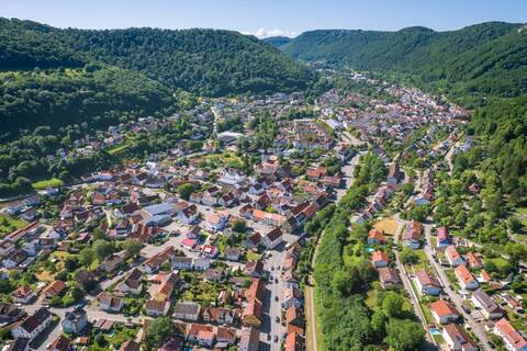 Luftbildaufnahme von Lichtenstein-Unterhausen