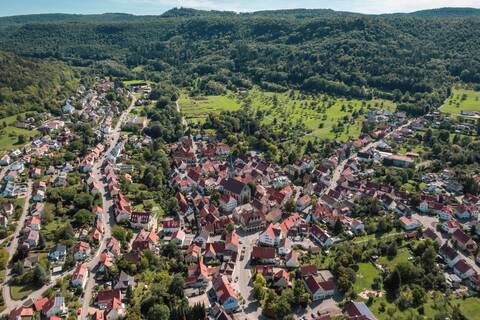 Luftbildaufnahme von Reutlingen-Gönningen