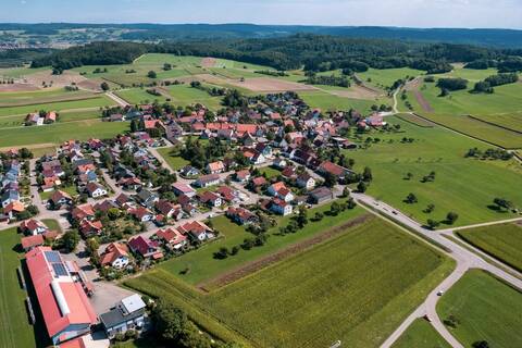 Luftbildaufnahme von St. Johann-Ohnastetten
